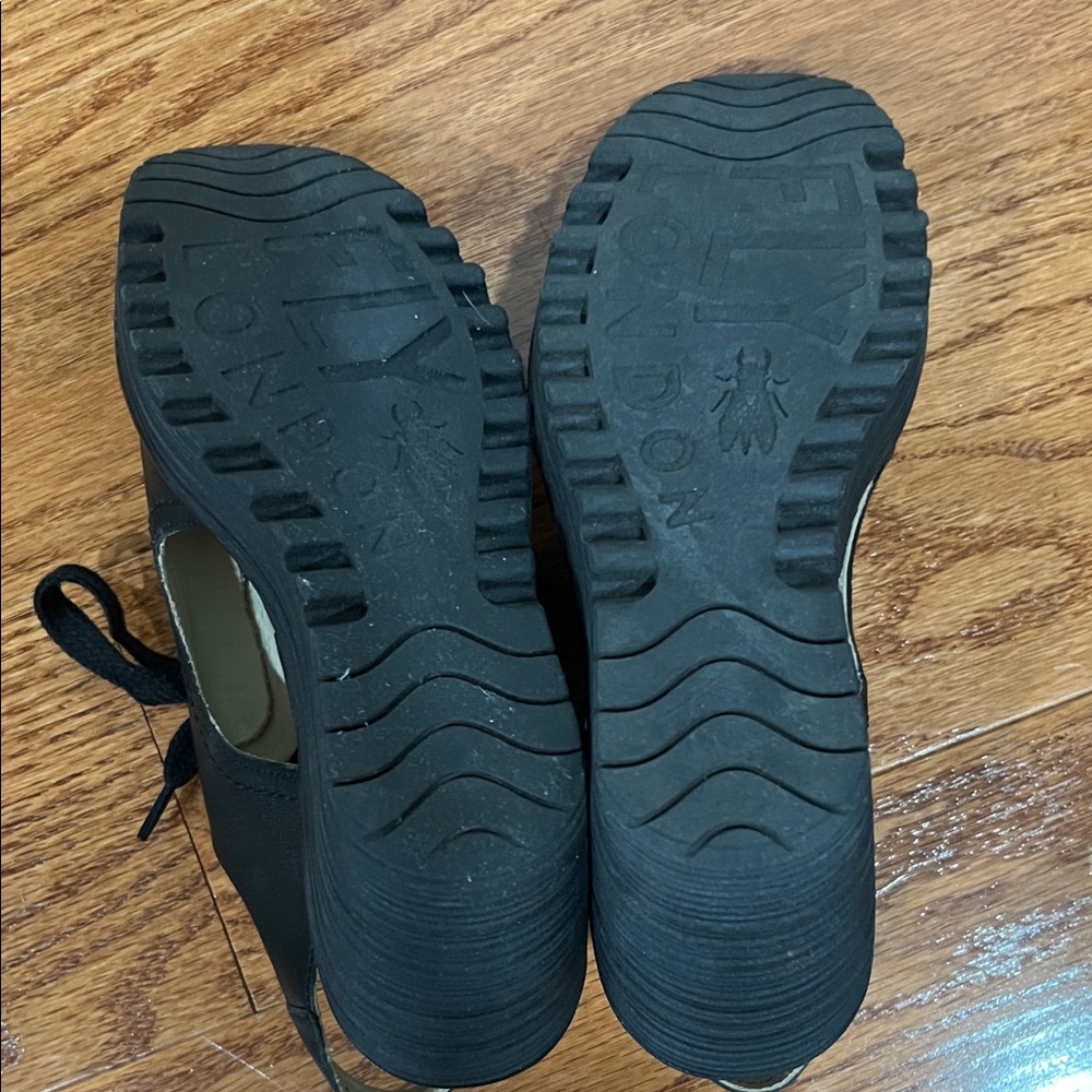 NWOT FLY London sandals size 38 - Picture 7 of 7